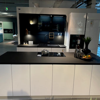 Einbauküche 555 Lux 817 Alpinweiß Hochglanz Kunststoff