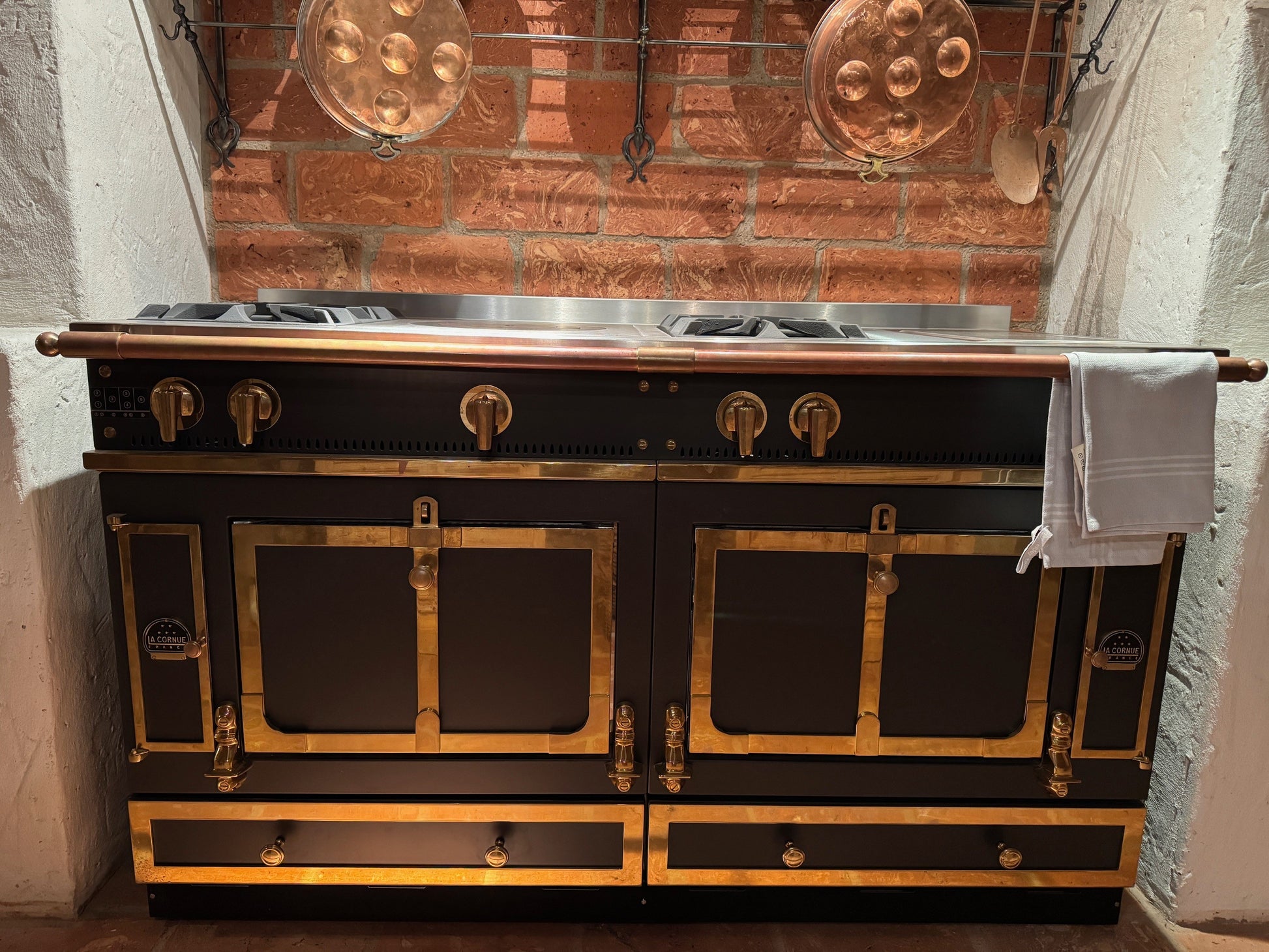 Kombinationsofen Chateau 150 Glänzendes Messing Und Mattschwarz